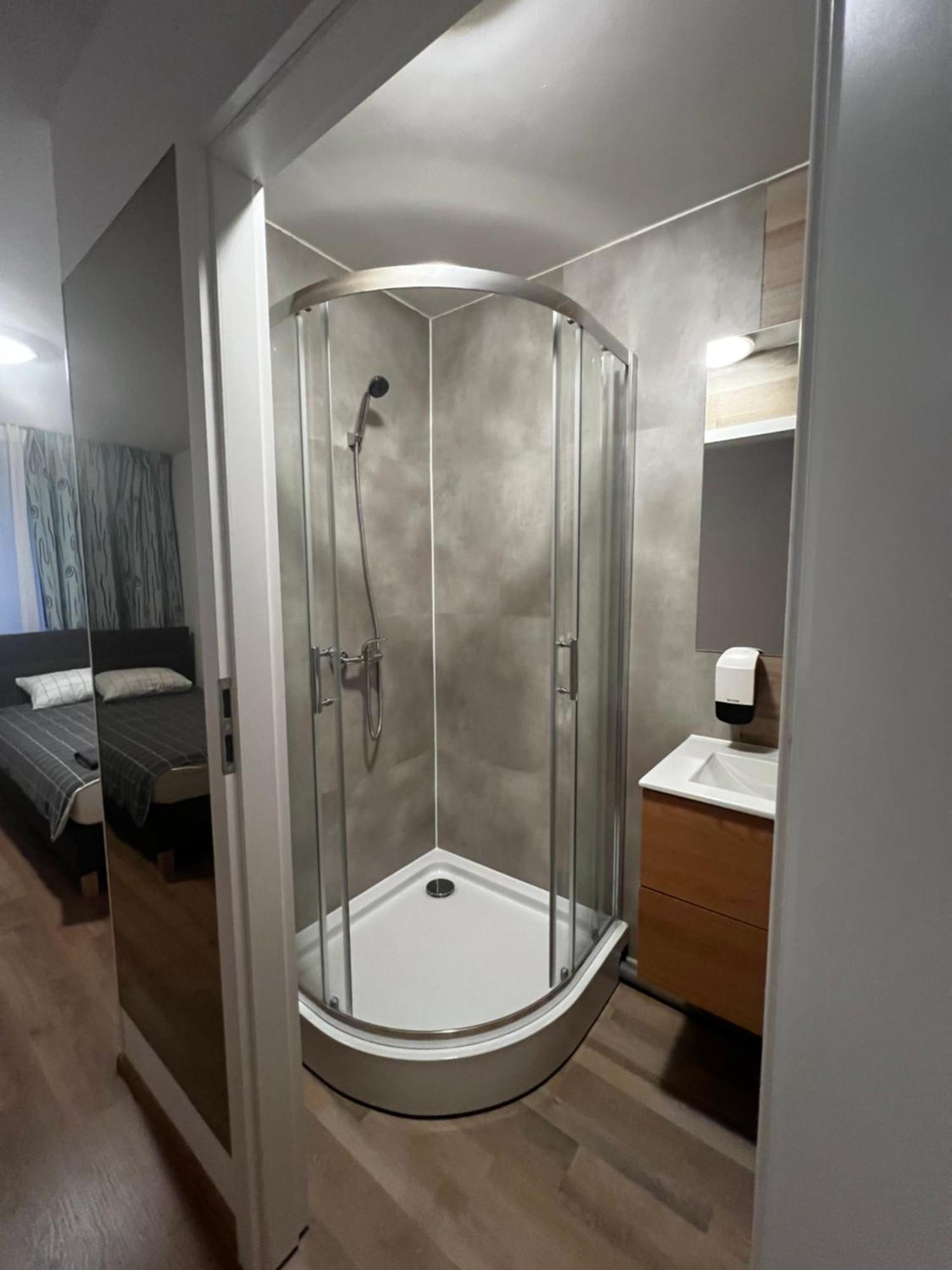 Warszawa Zachodnia Hotell Exteriör bild